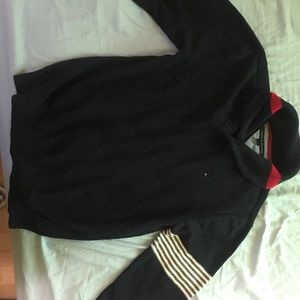 Barely wore Tommy Hilfiger sweater